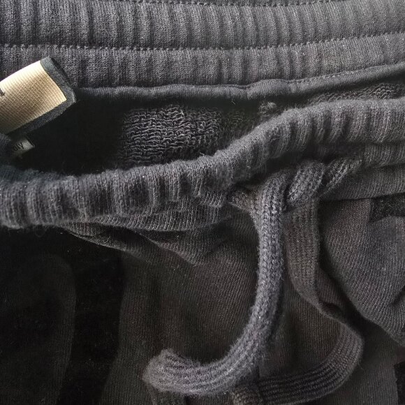 SOLD Authenticated Gucci GG Flock Print Black Cotton  Sweatpants XL MSRP $1,800 - Picture 2 of 11
